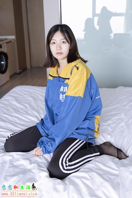 [袜啵啵] 262期 小甜豆-板鞋、黑丝、裤里丝(带视频)【140P+1V/5.98G】