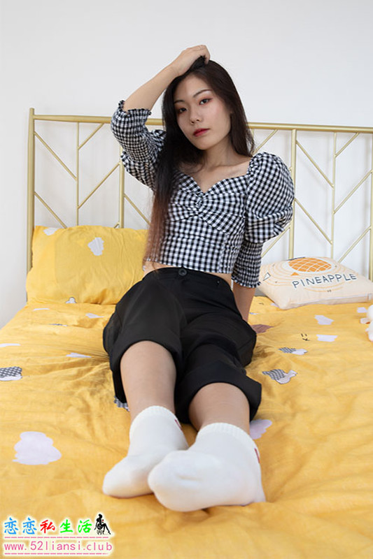 [物恋传媒] No.476 vicky-快乐小魔女（带视频）【143P+1V/2.09G】