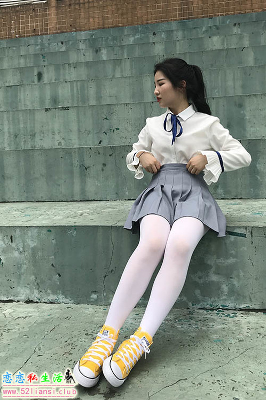 [最爱帆布鞋]009-学妹丝袜美腿写真【75P/259M】