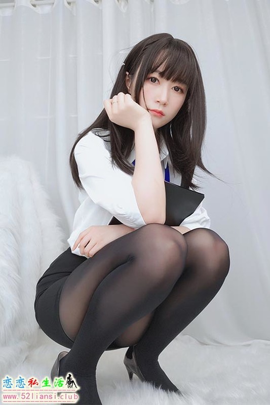 [白银81] 47 - 黑丝制服OL（带视频）【125P+8V/1.09G】