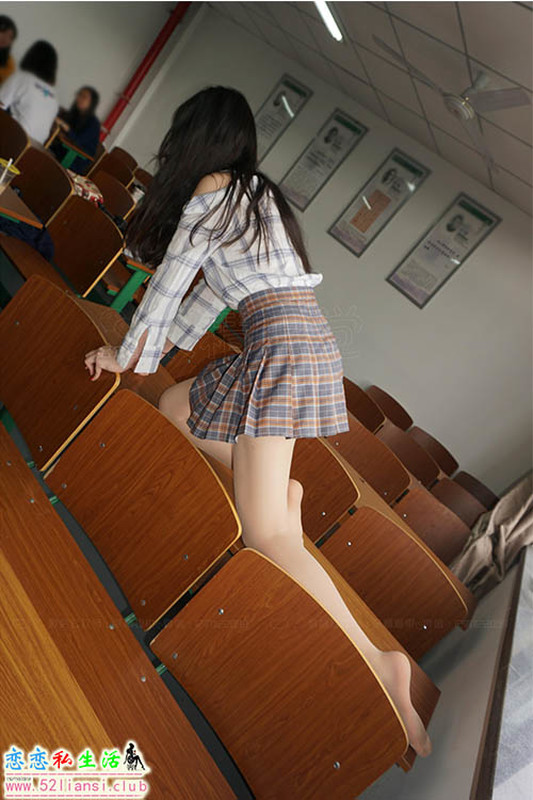 妖精视觉202-摄影师妹 高跟百褶裙【57P/52M】 妖精视觉202-摄影师妹 高跟百褶裙【57P/52M】