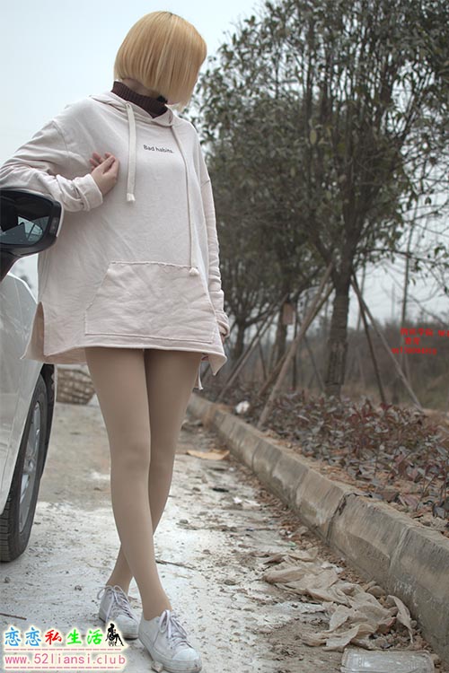 纳丝摄影-NO.061 青青1肉丝车模(带视频)【47P+1V/749M】