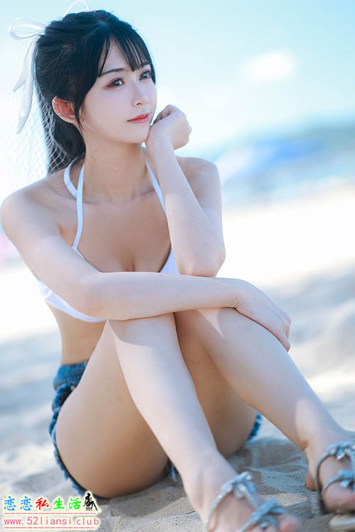 [鳗鱼霏儿] No.050 海边【23P/77M】