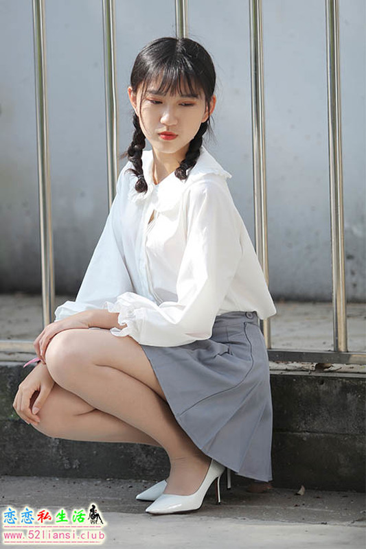 [奈丝]072-扎马尾辫 穿百褶裙 – 小橙子（无水印）【39P/312M】