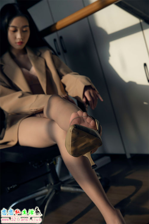 [SHENSHI绅士] – SS092 李欣【21P/23M】