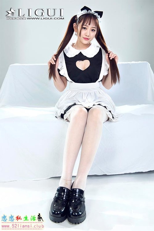 [Ligui丽柜] 2021.03.29《00后白丝小佣》小熊【74P/68M】
