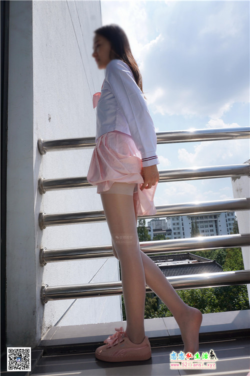 妖精视觉146-苏苏-夏去思“丝袜”【71P/93.8M】 妖精视觉146-苏苏-夏去思“丝袜”【71P/93.8M】
