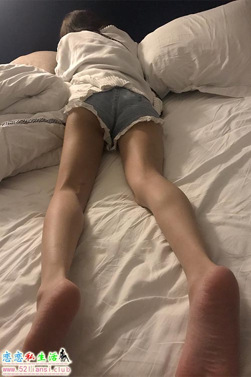 [精选资源]027-风云摄影-约拍可爱小脚丫【102P/68M】