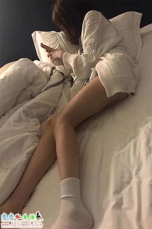 [精选资源]027-风云摄影-约拍可爱小脚丫【102P/68M】