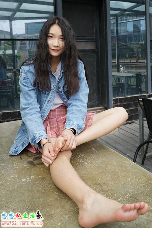[MussGirl慕丝女郎] NO.336 空乘大一小可爱唐唐嫩的出水的皮肤配上这足底几分【127P/191M】