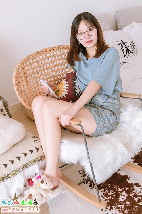 [袜啵啵] 239期 小甜豆-棉拖鞋、灰丝、裸足(带视频)【140P+1V/5.22G】