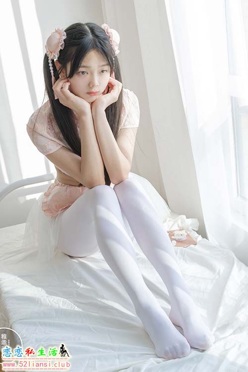 [稚乖画册] -25 晴空 赤西夜夜 白丝(带视频)【84P+1V/1.29G】