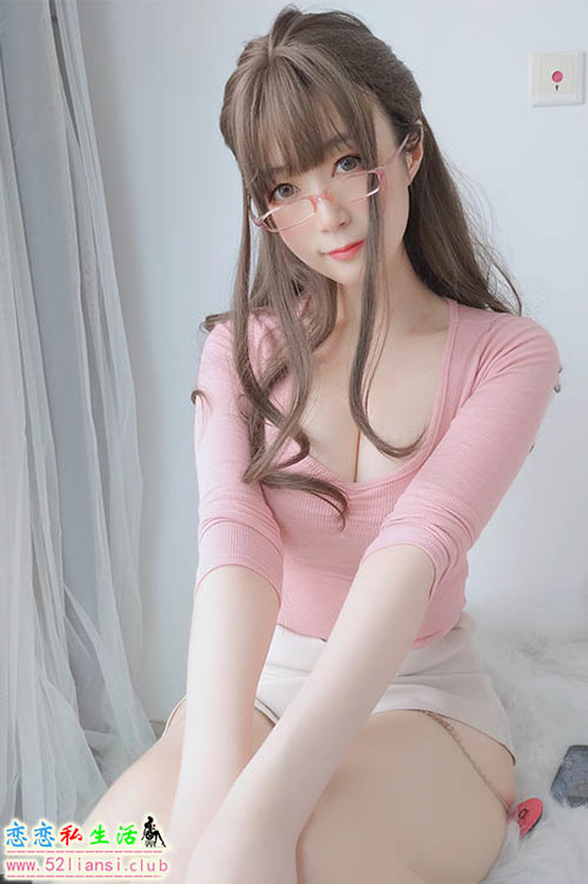 [白银81] 31 - 甜美后辈（带视频）【153P+7V/1.09G】