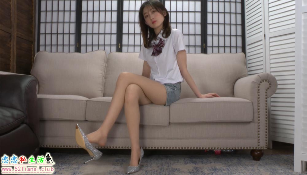 [视频] A&F 132-Baby-展示小脚丫黑丝肉丝-第11部【35min/3.5G】