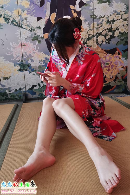 [中山足模摄影] No.014 2021诚诚和服-第1期(带视频)【106P+1V/552M】