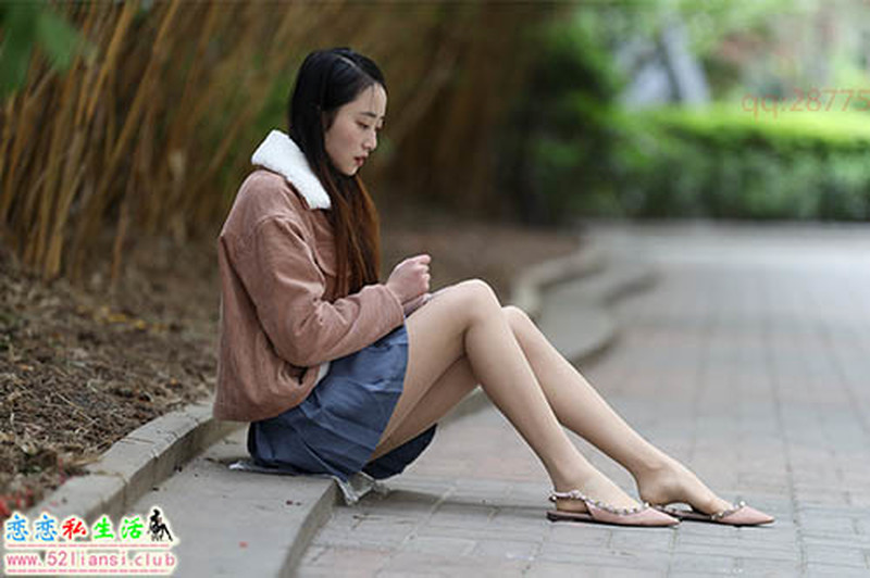 大西瓜爱牙膏-2020年11月份-03百褶裙肉丝【183P/813M】 大西瓜爱牙膏-2020年11月份-03百褶裙肉丝【183P/813M】