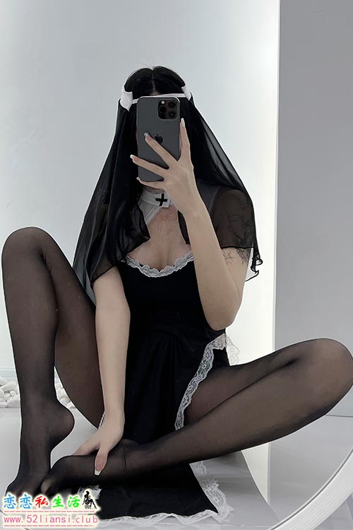 [美图精选]797-鱼神-修女服【26P+2V/131M】