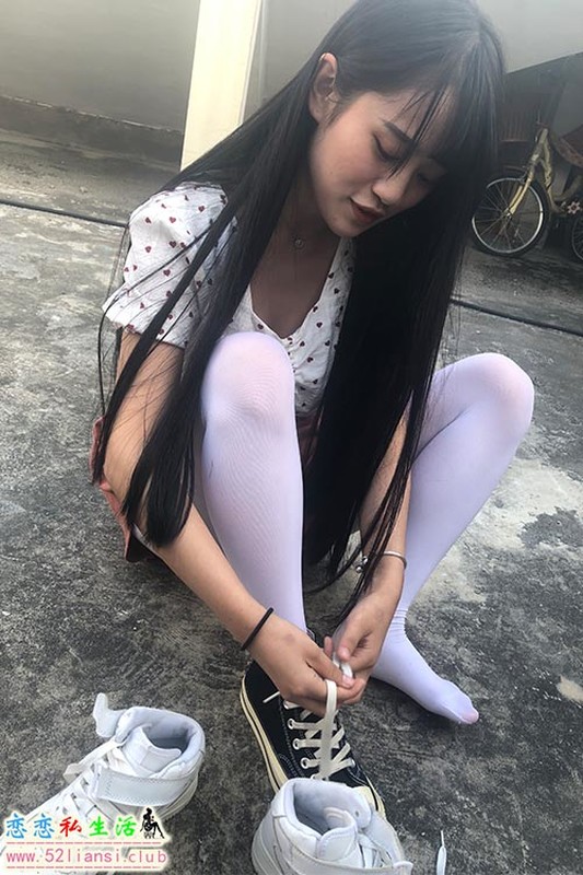 [最爱帆布鞋]054-学妹丝袜美腿写真（带视频）【137P+2V/732M】