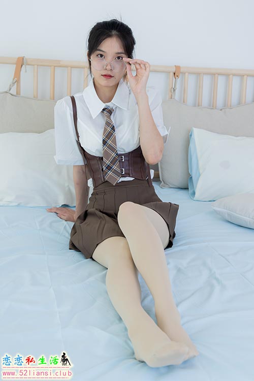 [物恋传媒] No.1717 茯苓-此刻我在你身边(带视频)【170P+1V/3.86G】