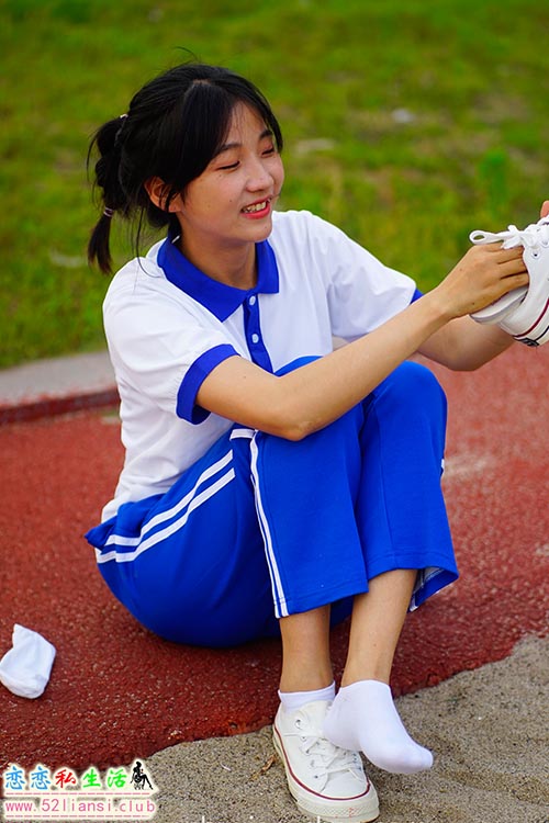 [初夏女神]047期 点点~《跳远运动》心疼我这白色的帆布鞋(带视频)【171P+2V/6.64G】