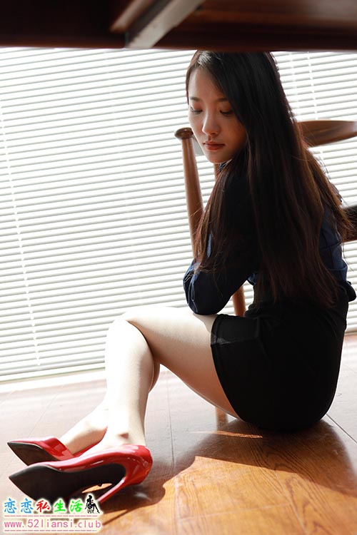 [IESS异思趣向] 丝享家 1381：婉萍《晒晒太阳》【91P/83M】