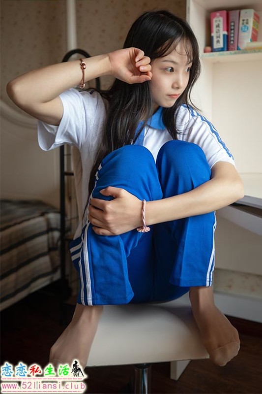 [MSLASS梦丝女神] NO.141 班花灵唯《校服纯白诱》【59P/492M】