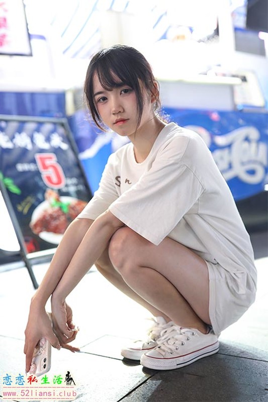 [IMZSOCK爱美足] 2021年-第24期 莹莹(带视频)【102P+1V/2.46G】