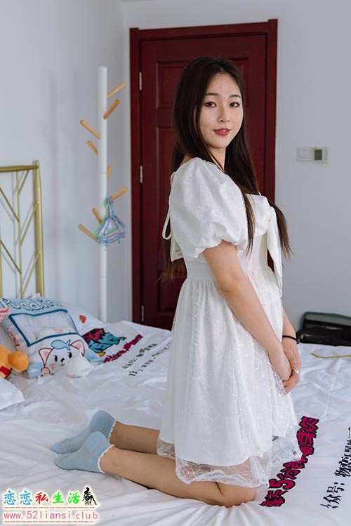 [物恋传媒] No.1448 美兔-最美白月光(带视频)【180P+1V/4.67G】