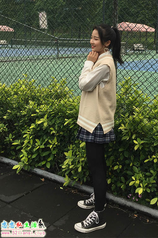 [最爱帆布鞋]002-学妹校园操场黑丝帆布鞋【62P/205M】