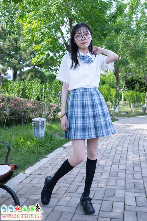 [袜啵啵] 007期 稚予-JK制服、皮鞋、黑色中筒棉袜、肉丝(带视频)【142P+1V/3.47G】
