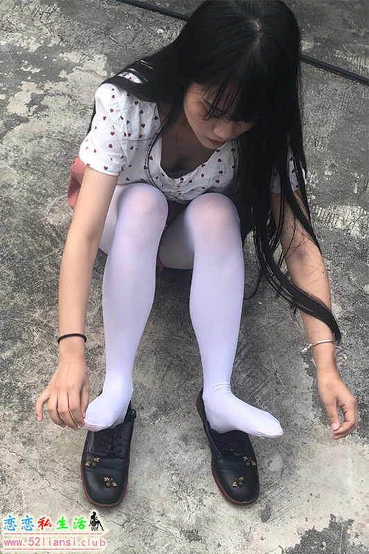 [最爱帆布鞋]049-学妹丝袜美腿写真【271P/1.18G】