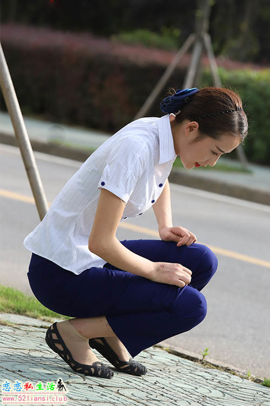 大西瓜爱牙膏-S061 美女制服短丝【558P/1.61G】 大西瓜爱牙膏-S061 美女制服短丝【558P/1.61G】