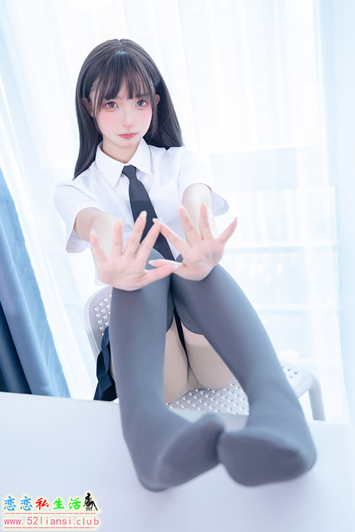 [神楽板真冬] VOL.096《21年12月微博订阅》【60P/148M】