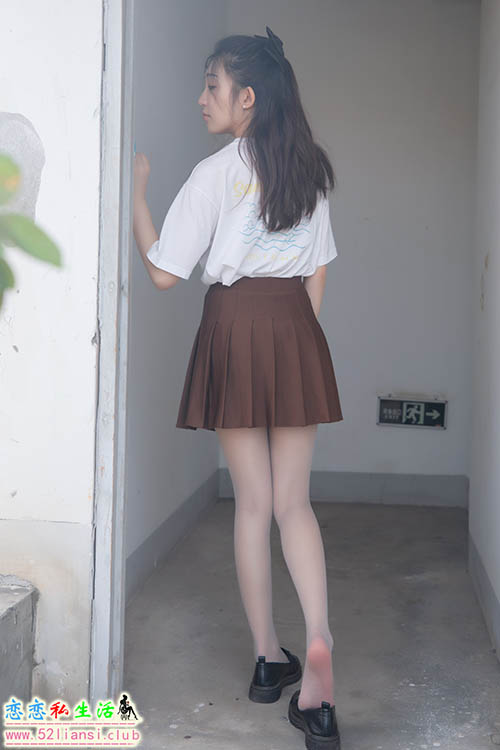 [MSLASS梦丝女神] NO.181  张小雪《丝袜JK小格调》【59P/263M】