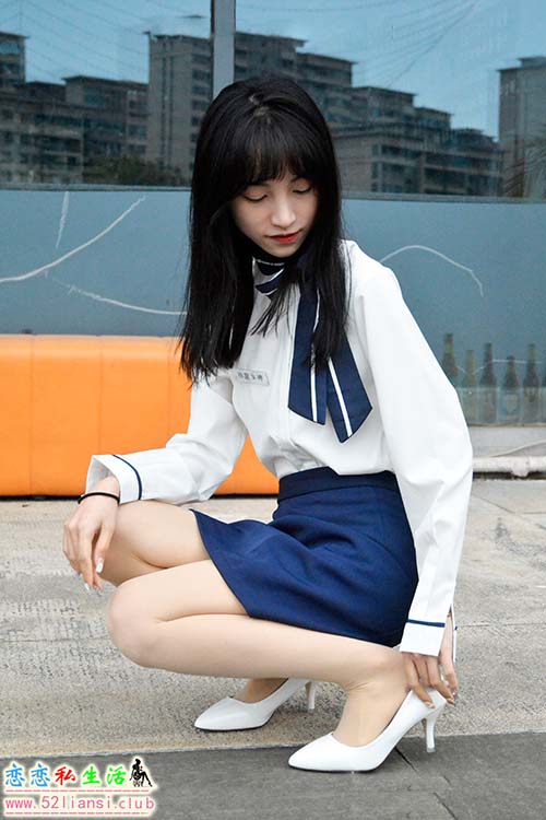 [初夏女神]096期 柒柒~【仰望天空】每位女生心中都有一双高跟鞋(带视频)【140P+1V/5.25G】