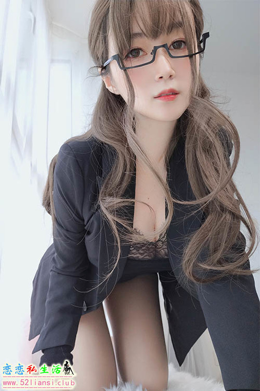 [白银81] 49 - 黑西服（带视频）【136P+7V/930M】