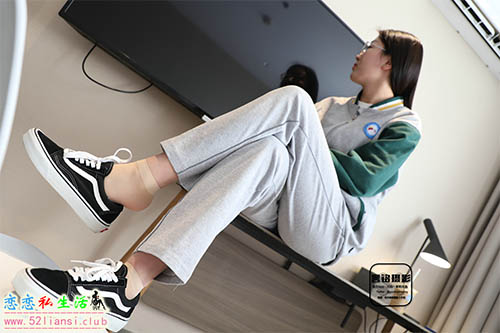 [誉铭摄影] 592期-2023微信群第2套(带视频)【90P+1V/1.03G】