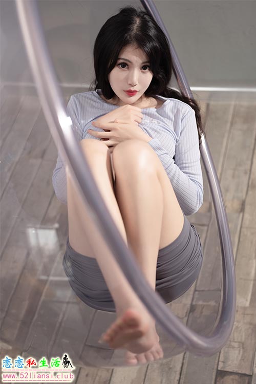 [美图精选]24-大梨子不是御姐-吉他姐姐【31P/187M】
