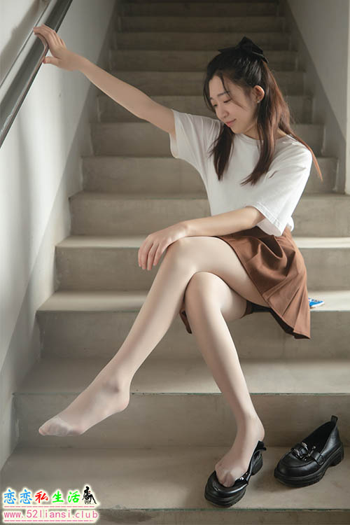 [MSLASS梦丝女神] NO.181  张小雪《丝袜JK小格调》【59P/263M】
