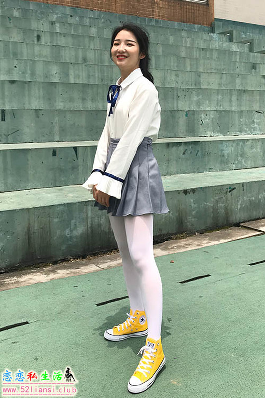 [最爱帆布鞋]009-学妹丝袜美腿写真【75P/259M】