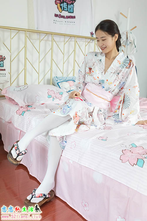 [物恋传媒] No.951 菜菜-樱花公主(带视频)【135P+1V/2.98G】