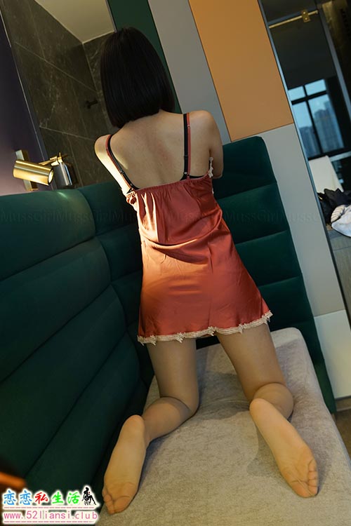 [MussGirl慕丝女郎] NO.327 酒店睡衣肉丝 佚名【372P/749M】