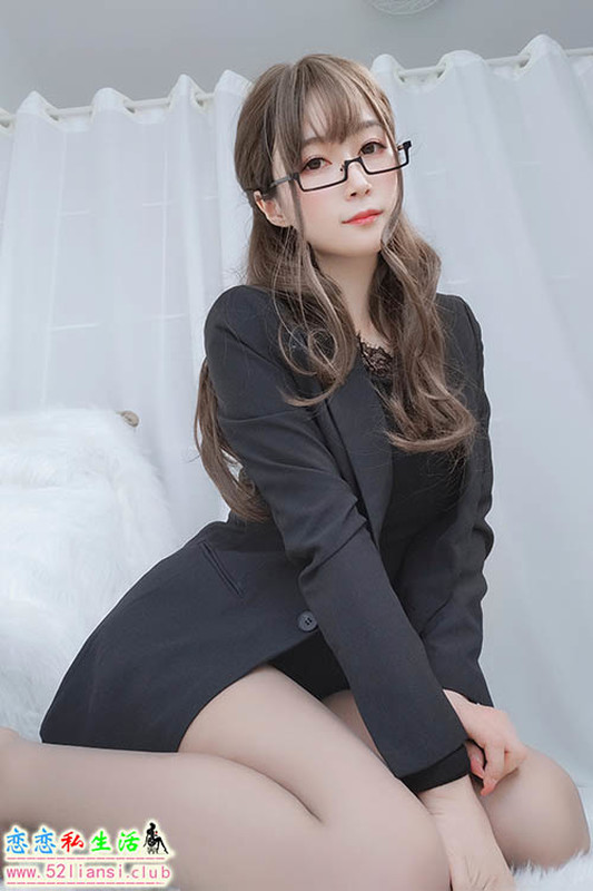 [白银81] 49 - 黑西服（带视频）【136P+7V/930M】