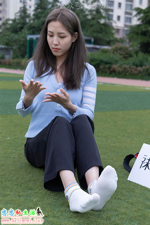 [袜啵啵] 021期 泡芙-板鞋、白棉袜、裸足(带视频)【131P+1V/3.12G】