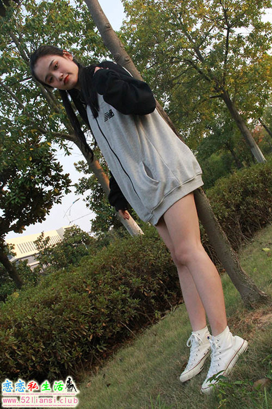 [最爱帆布鞋]019-学妹丝袜美腿写真（带视频）【204P+4V/1.39G】