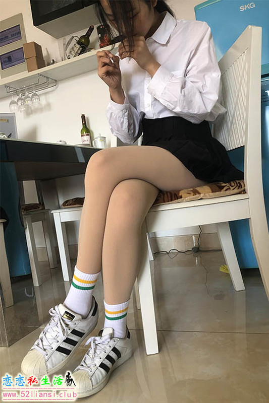 [最爱帆布鞋]063-学妹丝袜美腿写真【1052P/2.77G】