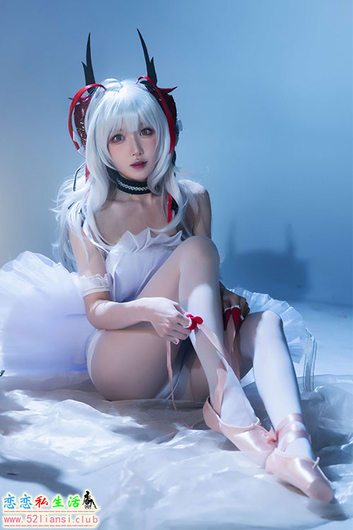 [美图精选]329-阿包也是兔娘-明日方舟 w芭蕾【29P/65M】