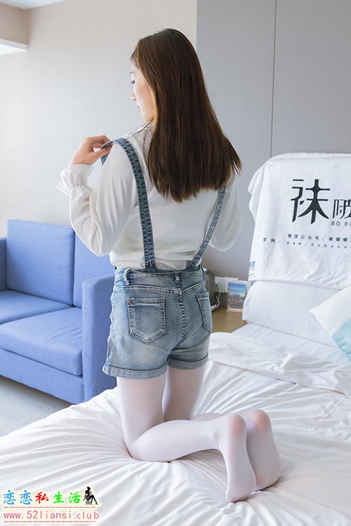 [袜啵啵] 261期 小沫-板鞋、厚白丝(带视频)【143P+1V/5.69G】