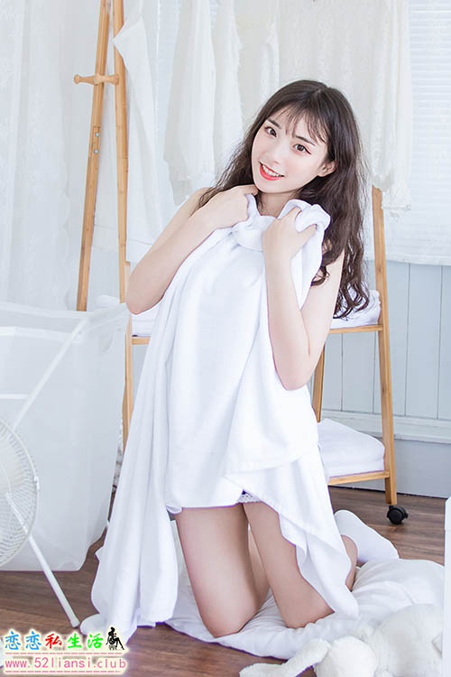 [YALAYI雅拉伊] No.369 阿橙《一双白袜子》【44P/60M】