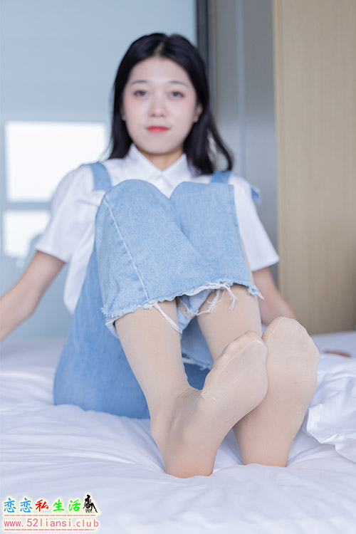 [袜啵啵] 034期 瑶瑶-空军一号板鞋、特旧厚肉丝(带视频)【131P+1V/4.14G】
